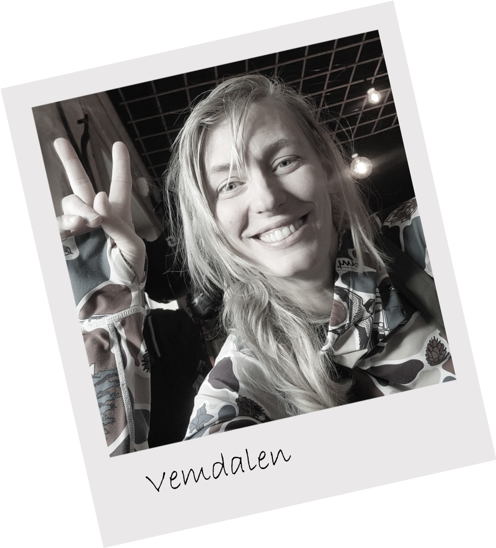 emmy-afterski-effect-0-polaroid-sne